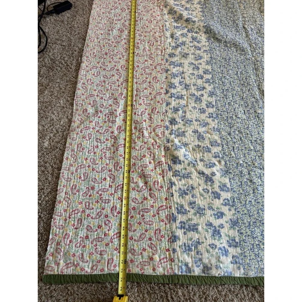 Vtg Hand Quilted Calico Quilt Paisley Floral Strip Patchwork Cottagecore 67x74